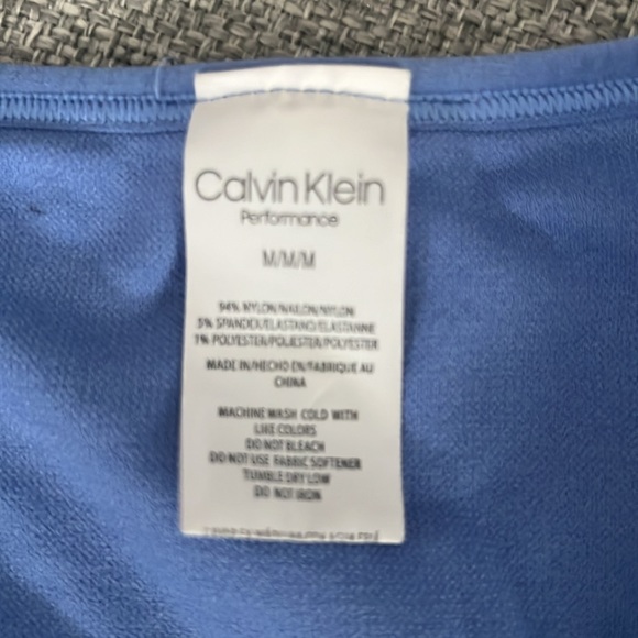 Calvin Klein performance sports bra - Picture 2 of 4